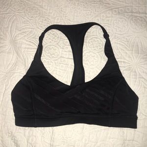 Black lululemon size 6 bra